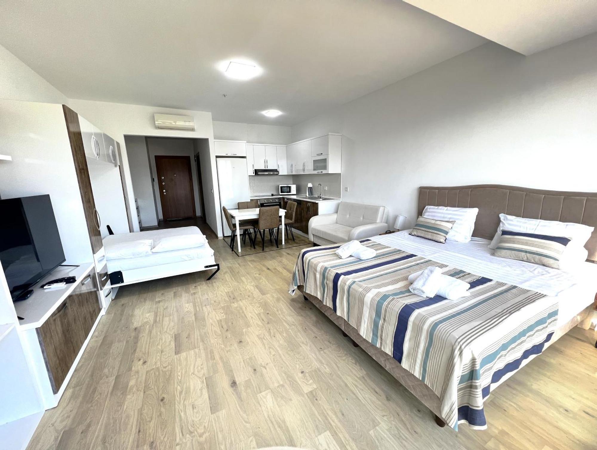 Apartments With Sea And Mountain Views, Portа Batumi Tower Экстерьер фото