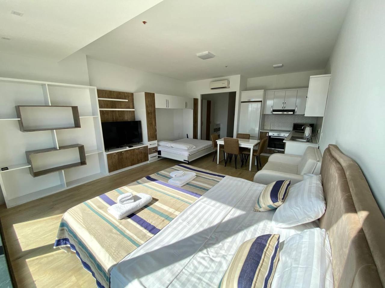 Apartments With Sea And Mountain Views, Portа Batumi Tower Экстерьер фото