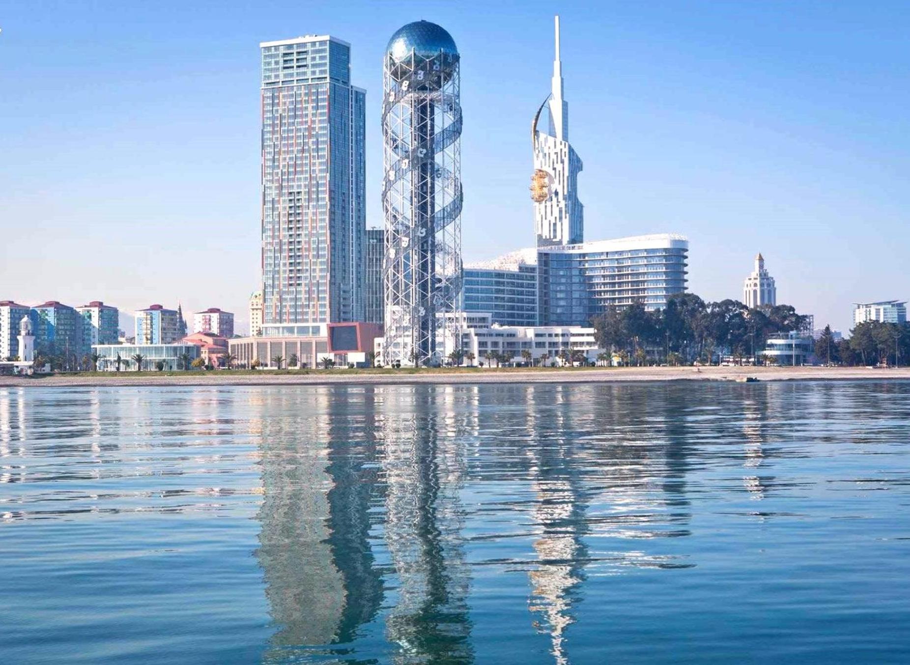 Apartments With Sea And Mountain Views, Portа Batumi Tower Экстерьер фото